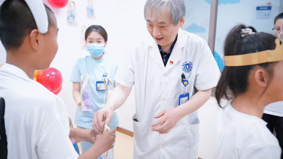 哈尔滨治疗儿童自闭症医院有哪些？专科精准分型干预更规范！